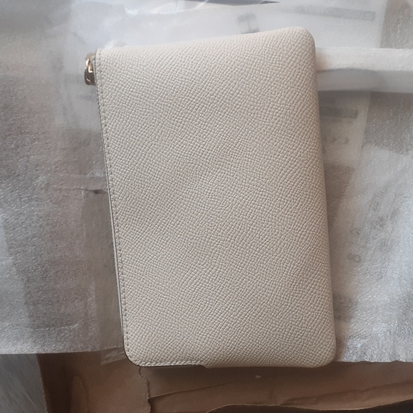 Coach wristlet - Picture 2 of 11